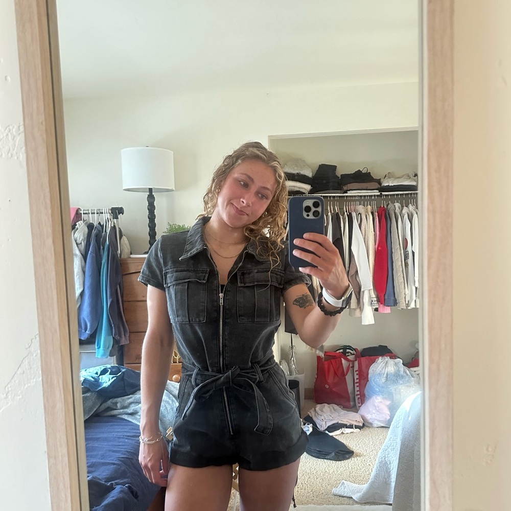 black denim jumpsuit from white fox, never worn!! size S